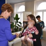 V Milevsku vítali občánky. Doma je doma, řekl tanečník Jára Kálal. S partnerkou se vrátili z Walesu a dcerku chtějí vychovávat v Milevsku