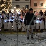 V Jistebnici se sešli u rozzářeného vánočního stromu