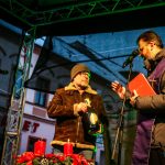 Starosta Strakonic zapálil svíčku na adventním věnci a poděkoval za pomoc s likvidací kalamity