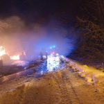 V Dolní Radouni v noci shořela stodola s balíky sena