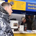 Tábor žije vánočním trhem. Charitativní polévky šly na dračku i za 150