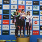 VIDEO: Cyklokrosovému závodu žen vládly ve Veselí Slovenky. Anna Hrdinová dokončila devátá