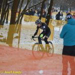VIDEO: Cyklokrosovému závodu žen vládly ve Veselí Slovenky. Anna Hrdinová dokončila devátá