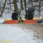 VIDEO: Cyklokrosovému závodu žen vládly ve Veselí Slovenky. Anna Hrdinová dokončila devátá