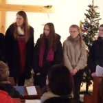 O druhé adventní neděli v Chýnově malovali betlém, muzikanti vyhrávali před Hospůdkou u Čendy