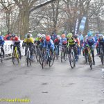 VIDEO: Jakub Zákostelecký nestačil ve finiši na Bendu z Kolína. Závodník ČEZ Cyklo Teamu Tábor pověsil na krk stříbro