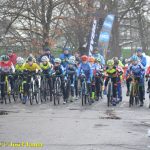 VIDEO: Jakub Zákostelecký nestačil ve finiši na Bendu z Kolína. Závodník ČEZ Cyklo Teamu Tábor pověsil na krk stříbro
