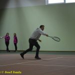 Tenisové naděje ze Sezimova Ústí si zahrály před Vánoci se svými rodiči