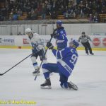 VIDEO: Grofe, vypadni, přivítali fanoušci nového trenéra HC Tábor. Kohouti se po výhře nad Vrchlabím vrátili do čela ligy