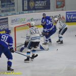 VIDEO: Grofe, vypadni, přivítali fanoušci nového trenéra HC Tábor. Kohouti se po výhře nad Vrchlabím vrátili do čela ligy