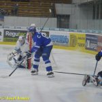 VIDEO: Grofe, vypadni, přivítali fanoušci nového trenéra HC Tábor. Kohouti se po výhře nad Vrchlabím vrátili do čela ligy
