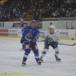 VIDEO: Grofe, vypadni, přivítali fanoušci nového trenéra HC Tábor. Kohouti se po výhře nad Vrchlabím vrátili do čela ligy