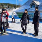 Do lipenského skiareálu dnes zamířili lyžaři i policisté