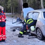Při vážné nehodě u Stráže nad Nežárkou se těžce zranil řidič osobního auta