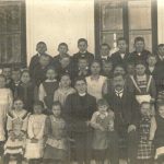 V Mezné u Soběslavi existovala škola 68 let a působili v ní vynikající učitelé. Dětí bývalo až padesát ve třídě