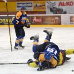 VIDEO: Králové frčí na vítězné vlně! Vyhráli popáté za sebou