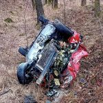 Při nehodě u Závišína se zranili tři lidé. Mladého muže transportoval do nemocnice vrtulník