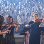 Tři sta dětí z Táborska si zazpívalo s Lucií Bílou a dalšími hvězdami