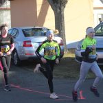 Žďárský útěk letos přivítal i běžce v maskách