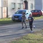 Žďárský útěk letos přivítal i běžce v maskách