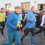 Žďárský útěk letos přivítal i běžce v maskách