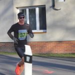 Žďárský útěk letos přivítal i běžce v maskách