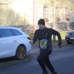 Žďárský útěk letos přivítal i běžce v maskách