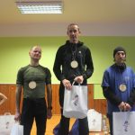 Žďárský útěk letos přivítal i běžce v maskách