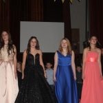 I přes výpadek proudu si cehničtí deváťáci svůj večer užili