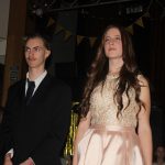 I přes výpadek proudu si cehničtí deváťáci svůj večer užili