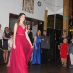 I přes výpadek proudu si cehničtí deváťáci svůj večer užili