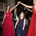 I přes výpadek proudu si cehničtí deváťáci svůj večer užili