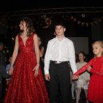 I přes výpadek proudu si cehničtí deváťáci svůj večer užili