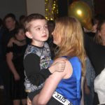 I přes výpadek proudu si cehničtí deváťáci svůj večer užili