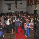 I přes výpadek proudu si cehničtí deváťáci svůj večer užili