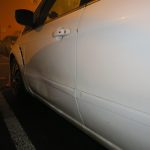 Na Nábřeží 1. máje v Písku někdo naboural další auto a ujel