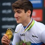 Česká reprezentace vybojovala na MS v cyklokrosu první medaili! Junior Kryštof Bažant získal bronz