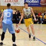 Sršni proti sešívkám nezaváhali! Výhru řídil 33 body Martin Svoboda