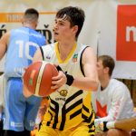 Sršni proti sešívkám nezaváhali! Výhru řídil 33 body Martin Svoboda