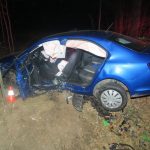 Po nehodě u Čejkovic řidiče ze zdemolovaného auta vyprošťovali hasiči