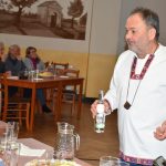 Dražický košt pálenek začal v pergole a dnes plní velký sál