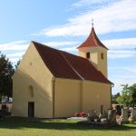 Při rekonstrukci kostela v Čejeticích odkryl restaurátor středověké nástěnné malby