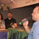 Na Pivních slavnostech v Táboře se hlasuje. Nejlepší tácek má Pivovar Obora, nejlepší sklo Bernard. Kdo vyhraje soutěž o nejlepší pivo?