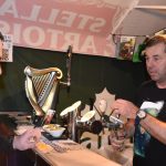 Na Pivních slavnostech v Táboře se hlasuje. Nejlepší tácek má Pivovar Obora, nejlepší sklo Bernard. Kdo vyhraje soutěž o nejlepší pivo?