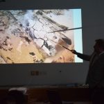 V budějovickém archivu zahájili přednášky o historii. Po nakouknutí do nálezů v v kostelních makovicích přijde třeba kočičí aféra