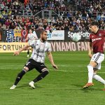 Dynamo se kouslo samo. Sparta vyhrála vyrovnaný duel po chybě Janáčka