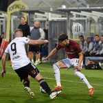 Dynamo se kouslo samo. Sparta vyhrála vyrovnaný duel po chybě Janáčka