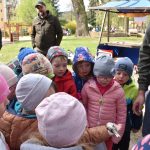 V plánské mateřince Pohádka slavily děti Den země se zvířaty i tříděním nepořádku