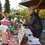 V plánské mateřince Pohádka slavily děti Den země se zvířaty i tříděním nepořádku