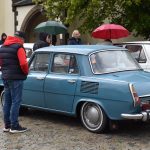 Na soutěž historických aut 0 106 Jihočeským krajem dorazilo 41 posádek